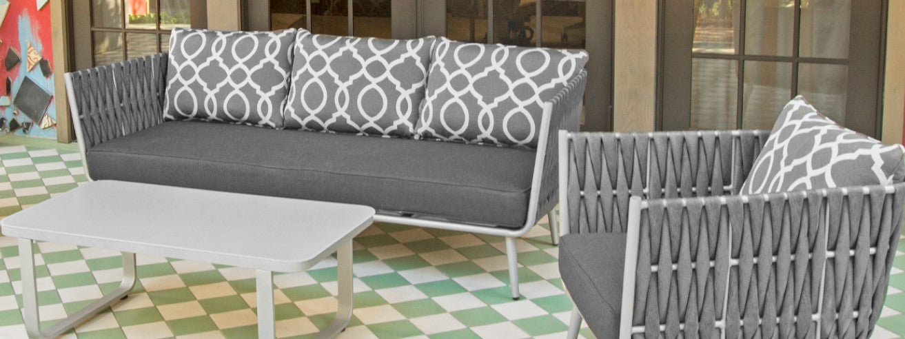 Aria Love Seat