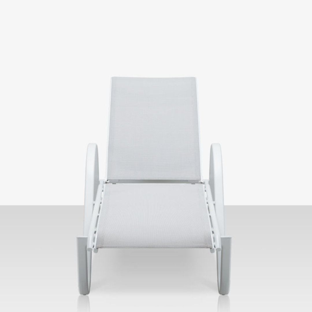 Lanai Chaise Tex White / Cloud Gray Sling