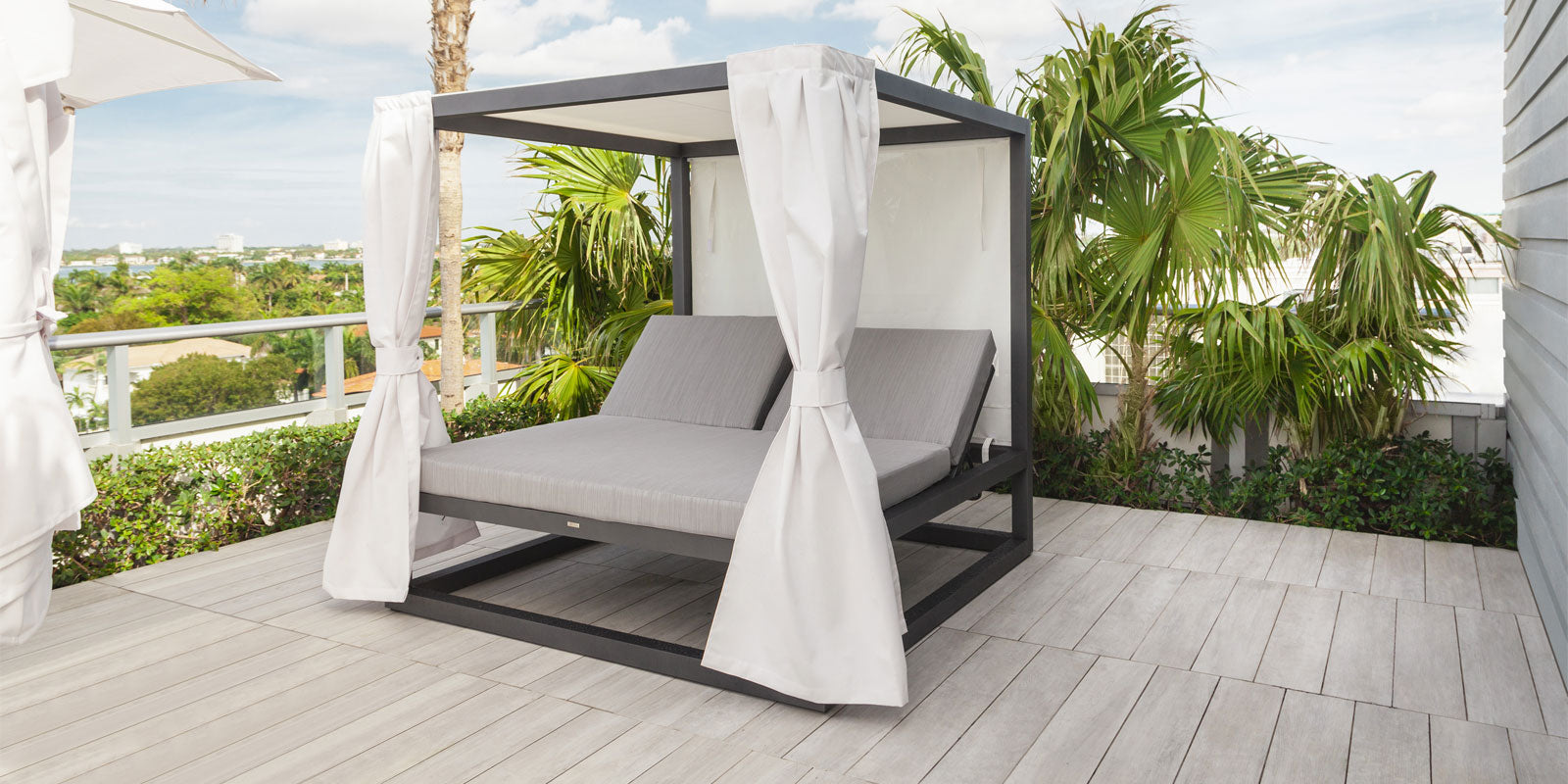 Breeze Cabana