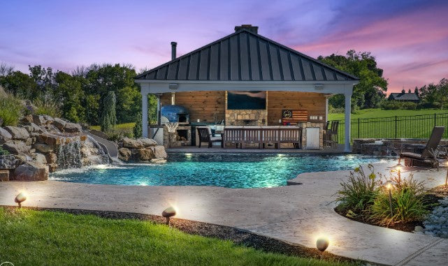 Cantania Pool Shed